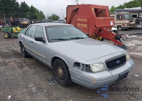 2011 Ford Crown Victoria Police Interceptor z USA, uszkodzony, nr VIN 2FABP7BV0BX177258